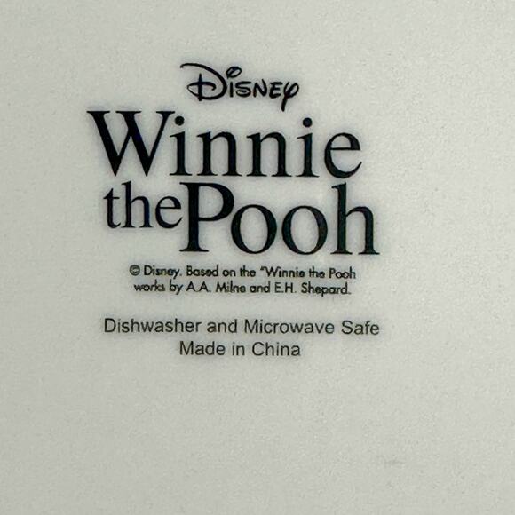 Disney Winnie the Pooh 10" Dinner Plates Set 4 Classic Sketch Christopher Robin - Picture 8 of 14
